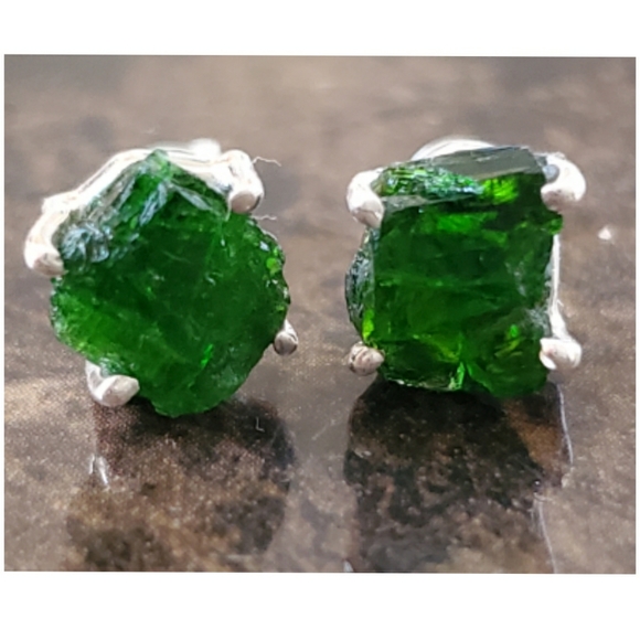 Genuine Natural Chrome Diopside post Earrings